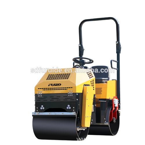 Mini soil compactor with vibratory smooth roller drum